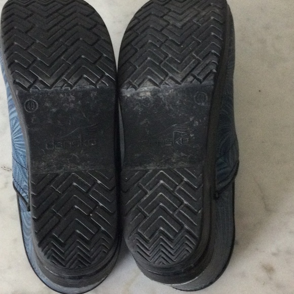 Dansko size 9 - Picture 3 of 4